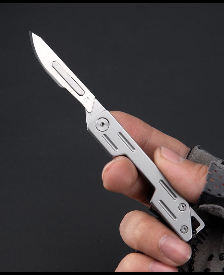 (🔥Last Day Promotion  - 50% off)EDC Pocket Utility Knife with 10 Pcs of No. 24 Replaceable Blades